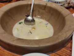 -滇香肴·云南菜蒸汽石锅鱼(云南北路店)
