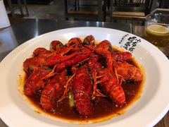 至尊油焖大虾-龙巢盱眙龙虾·牛蛙·烧烤宵夜(八卦岭店)