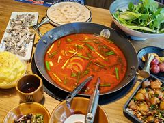 -贵厨酸汤牛肉(小十字店)