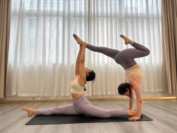 -亚太瑜伽普拉提学院