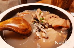 Za Fang Yu Bei Old Lotus Root Bone Soup
