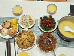 -乐禧母婴全自营月嫂(宝山店)