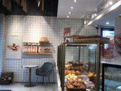 面包甜点陈列柜-爱上甜蜜蜜(田盛街店)