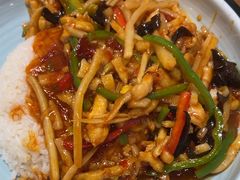 -西部马华清真兰州牛肉面·烧烤夜市(三里河店)