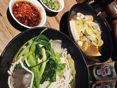 -万记麻辣烫国展总店