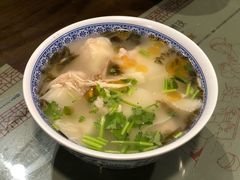 鸡丝馄饨-松针蔡记蒸饺(花园路店)