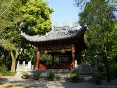 -汇龙潭