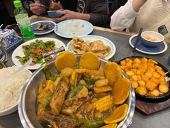 东北一锅出-东北农家小院(定西路店)