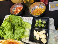 -臻牛烤肉