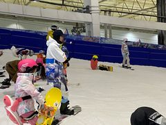 -乔波室内滑雪场