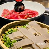 怎么知道我都爱！终于等到猪肚鸡和成都火锅拼锅咯