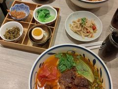 -康师傅私房牛肉面(马泉营奥莱店)
