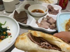 -高玛纳驴肉火烧(河间总店)