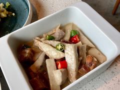 宣威腊肉焖芋头-半山腰·云南菜(侨福芳草地店)