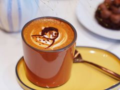 热拿铁-潮一不贰·法式甜品·生日蛋糕·西式简餐(外滩店)