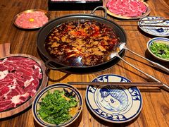 -旧街市鲜货老火锅(大光路店)