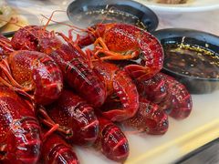 -肥肥虾庄·金牌油焖大虾(汉街SKP店)