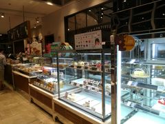 面包甜点陈列柜-巴黎贝甜(常德路店)
