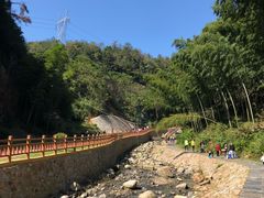 -梅岭月亮湾山体公园