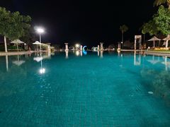 -亚龙湾希尔顿自助餐厅·海鲜·烧烤·沙滩BBQ·现场乐队