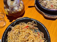 -豪客嘉族·麦尼顿西餐厅(乐福天下店)
