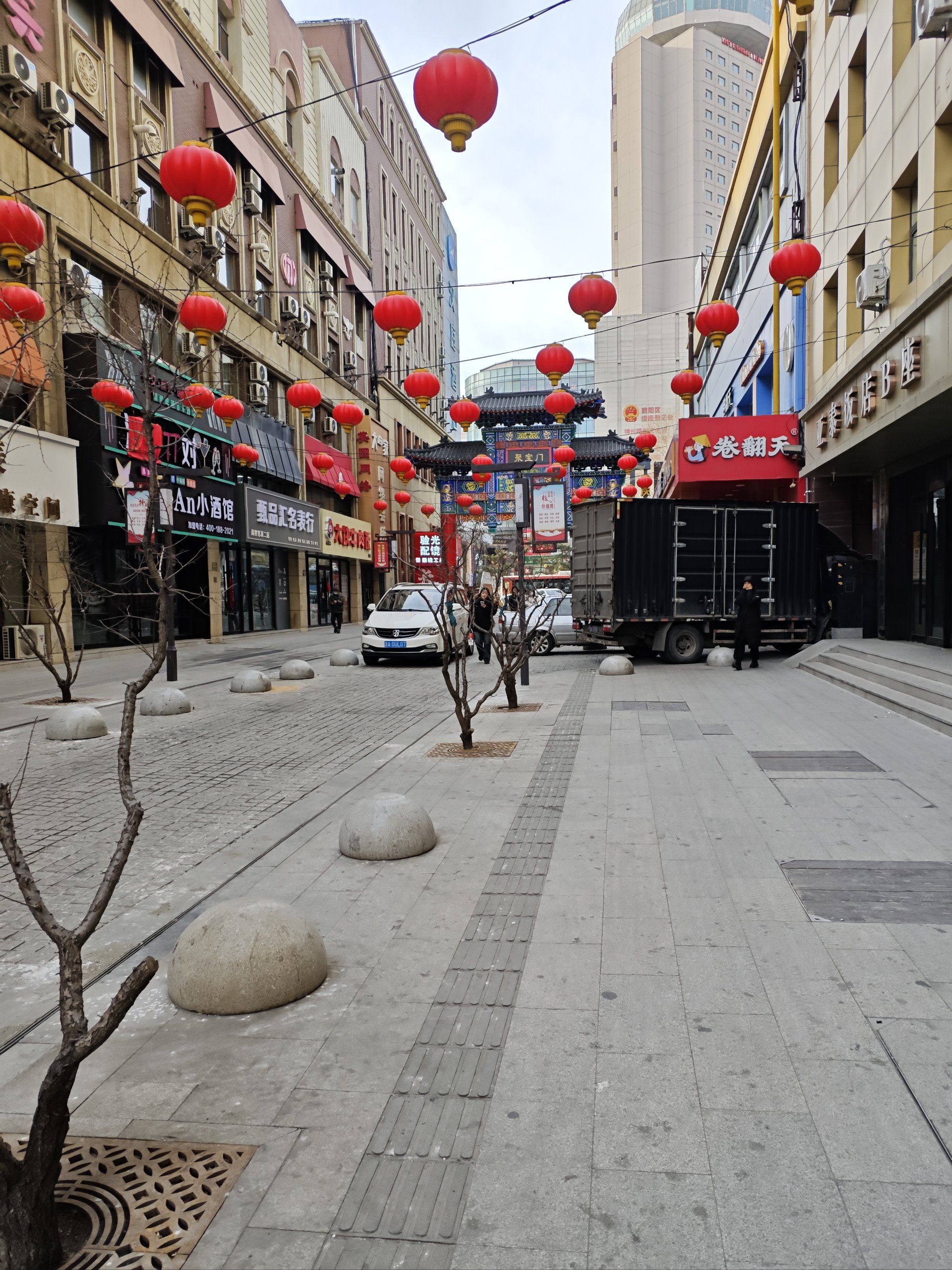 红灯笼下的小巷子🏮