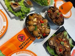-锅立方•炭火蛙锅(六合万达广场店)
