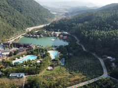 -十万大山布透温泉