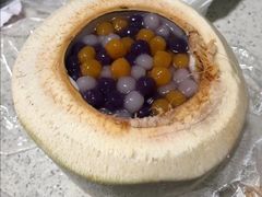 小芋圆椰汁椰子冻-广德记·椰子冻手制甜品(福田总店)