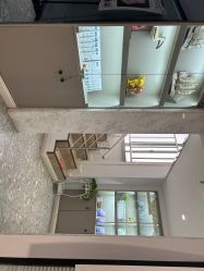 -咪咪专业脱毛连锁机构