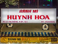门面-Bánh Mì Huynh Hoa
