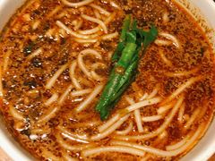 小锅米线-云海肴·汽锅鸡·云南菜(天山百盛优客店)