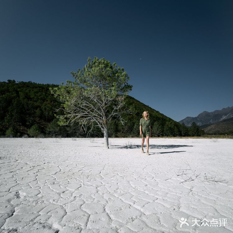 走到世界尽头|玉龙雪山里的冰川痕迹