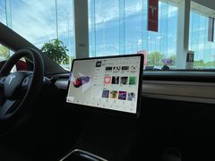 -TESLA 特斯拉(北京南四环中路特斯拉中心)