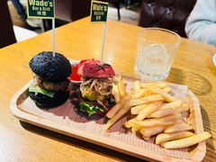 迷你黑松露汉堡-味德西餐音乐酒吧 Wade's Bar&Grill