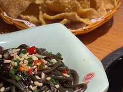 -何师傅美蛙鱼头(汉街店)