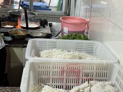 -正宗杨记普洱酸醋米线(总店)