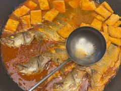 -赶海部落海鲜城(海阳路店)