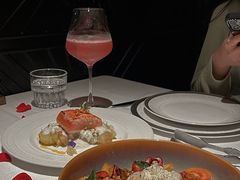 -Mogul Eatery·大亨餐酒馆