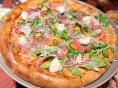 -WOLFGANG PUCK KITCHEN & BAR(迪士尼小镇店)