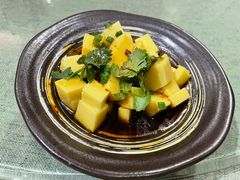 -香巴拉云南餐厅(华莱坞店)