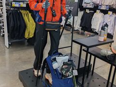 -迪卡侬(大英山店)