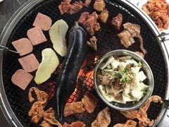 -小辣椒汤锅烧烤(温泉南街店)
