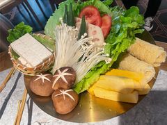 四季综合时蔬拼盘-椰妹·椰子鸡火锅(三祺广场店)