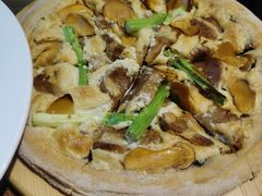 黑松露牛肝菌披萨-茹·pure vegan(博华广场店)