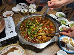 -乡土特色.冷锅鱼.牦牛肉汤锅