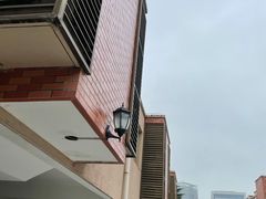 -上海南泉酒店(塘桥地铁站店)