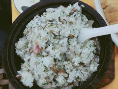 -侬佳蒸菜馆(听潮店)