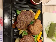 -必胜客(东大桥店)