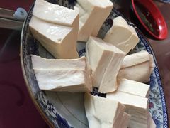 -香猪美食(中心店)